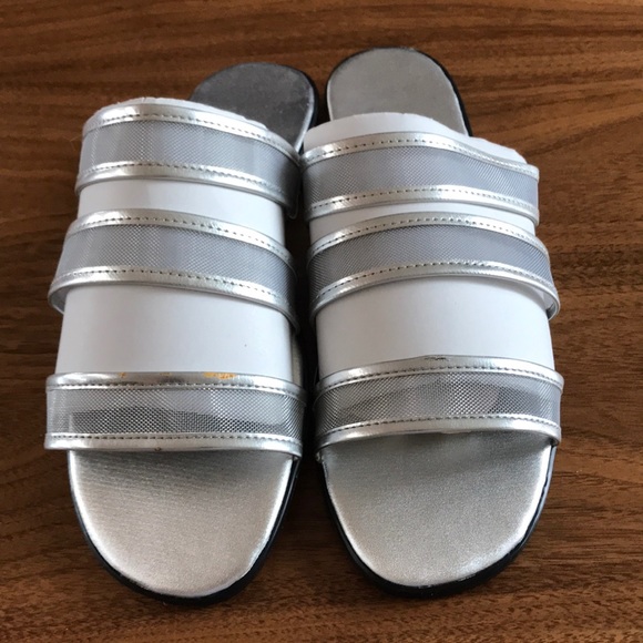 New slipper sandals size 8 - Picture 1 of 8